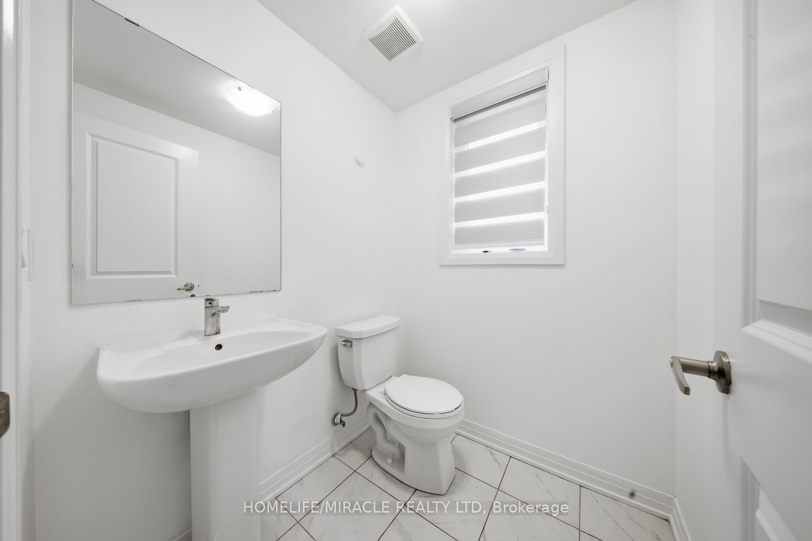 Photo 11 of Unit 901, 585 Colborne Street E, Brant, Brantford Twp — HOMEH