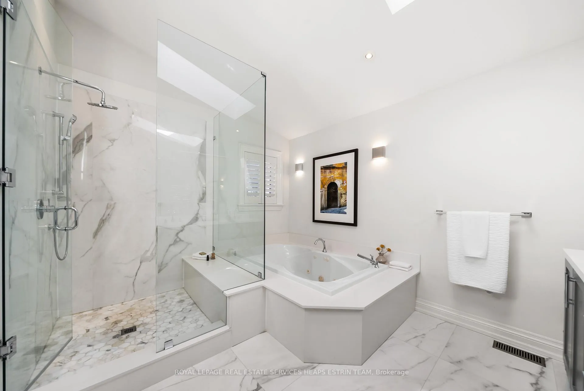 Photo 30 of 110 Joicey Boulevard, Toronto, Bedford Park-Nortown — HOMEH