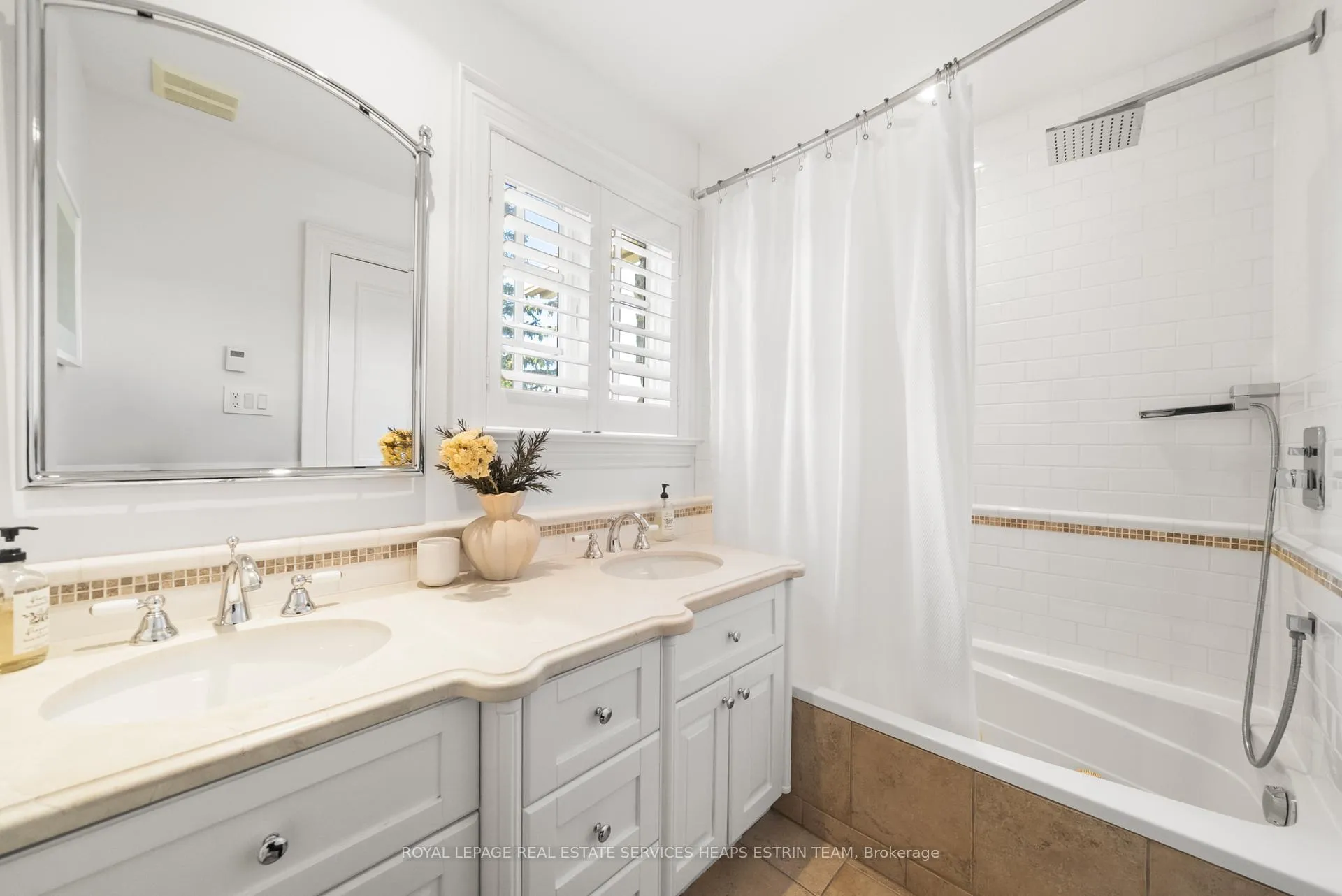 Photo 38 of 110 Joicey Boulevard, Toronto, Bedford Park-Nortown — HOMEH