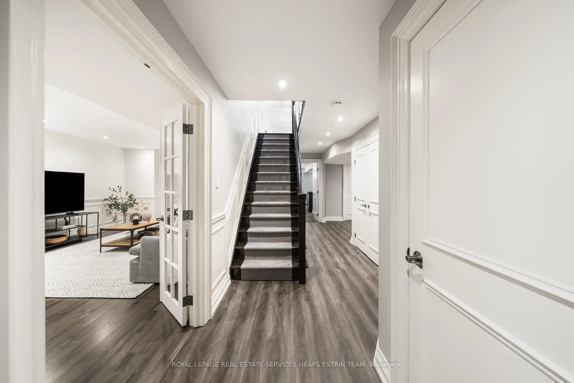 Photo 40 of 110 Joicey Boulevard, Toronto, Bedford Park-Nortown — HOMEH