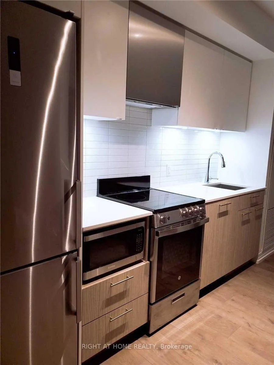 Photo 3 of Unit 3713, 251 Jarvis Street, Toronto, Moss Park — HOMEH