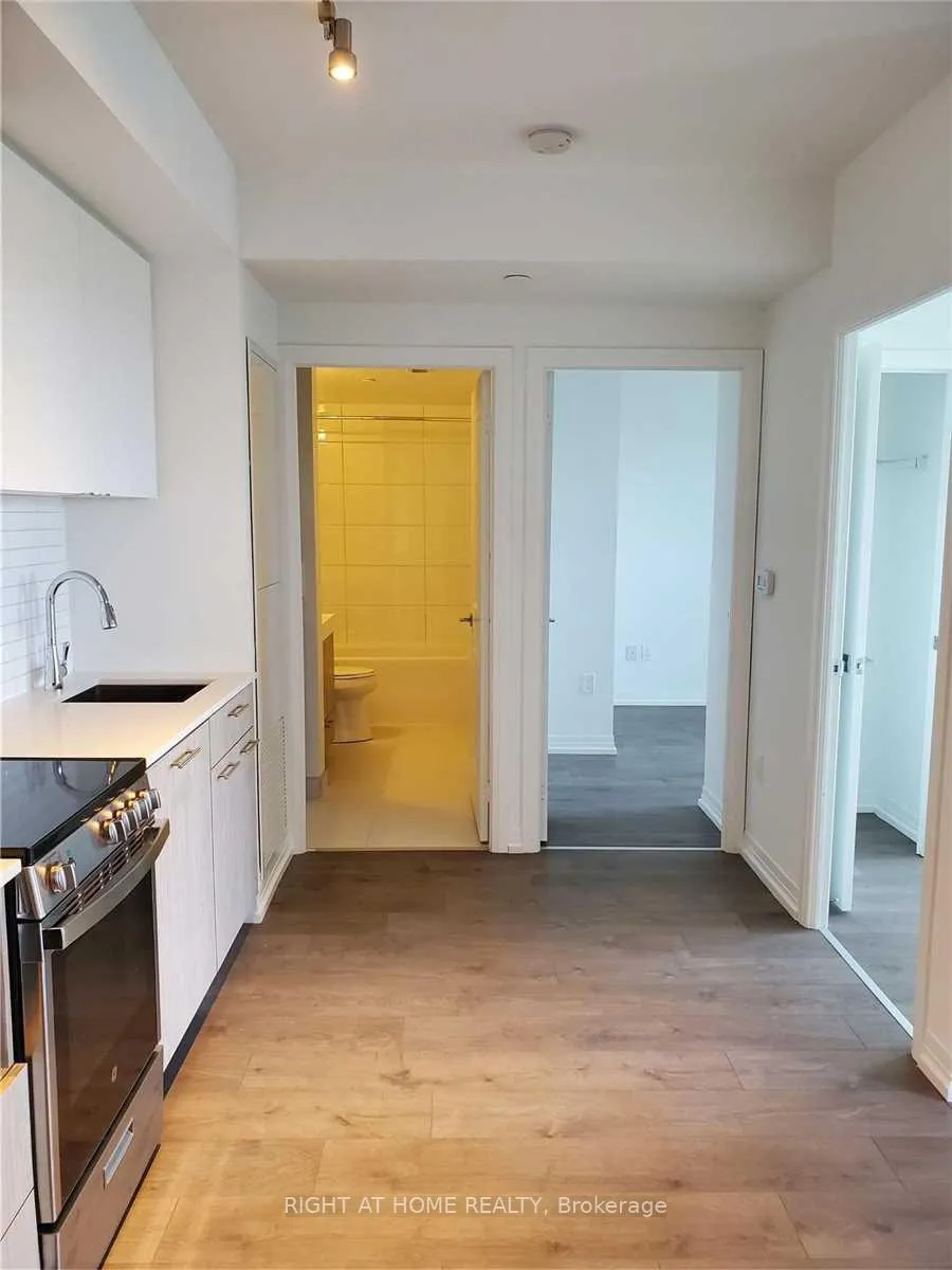 Photo 4 of Unit 3713, 251 Jarvis Street, Toronto, Moss Park — HOMEH