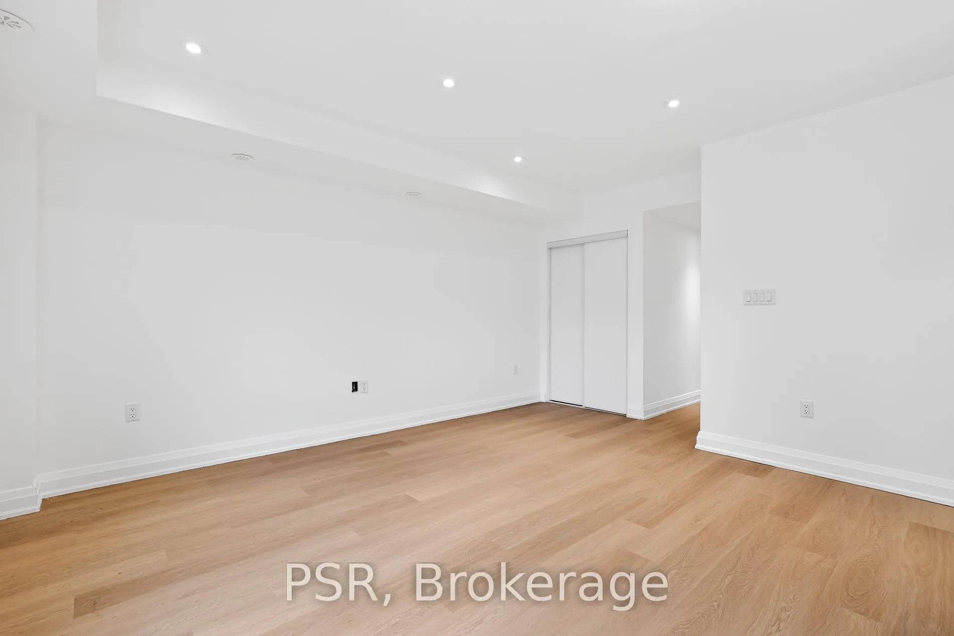 Photo 4 of Unit A, 218 Aileen Avenue, Toronto, Keelesdale-Eglinton West — HOMEH