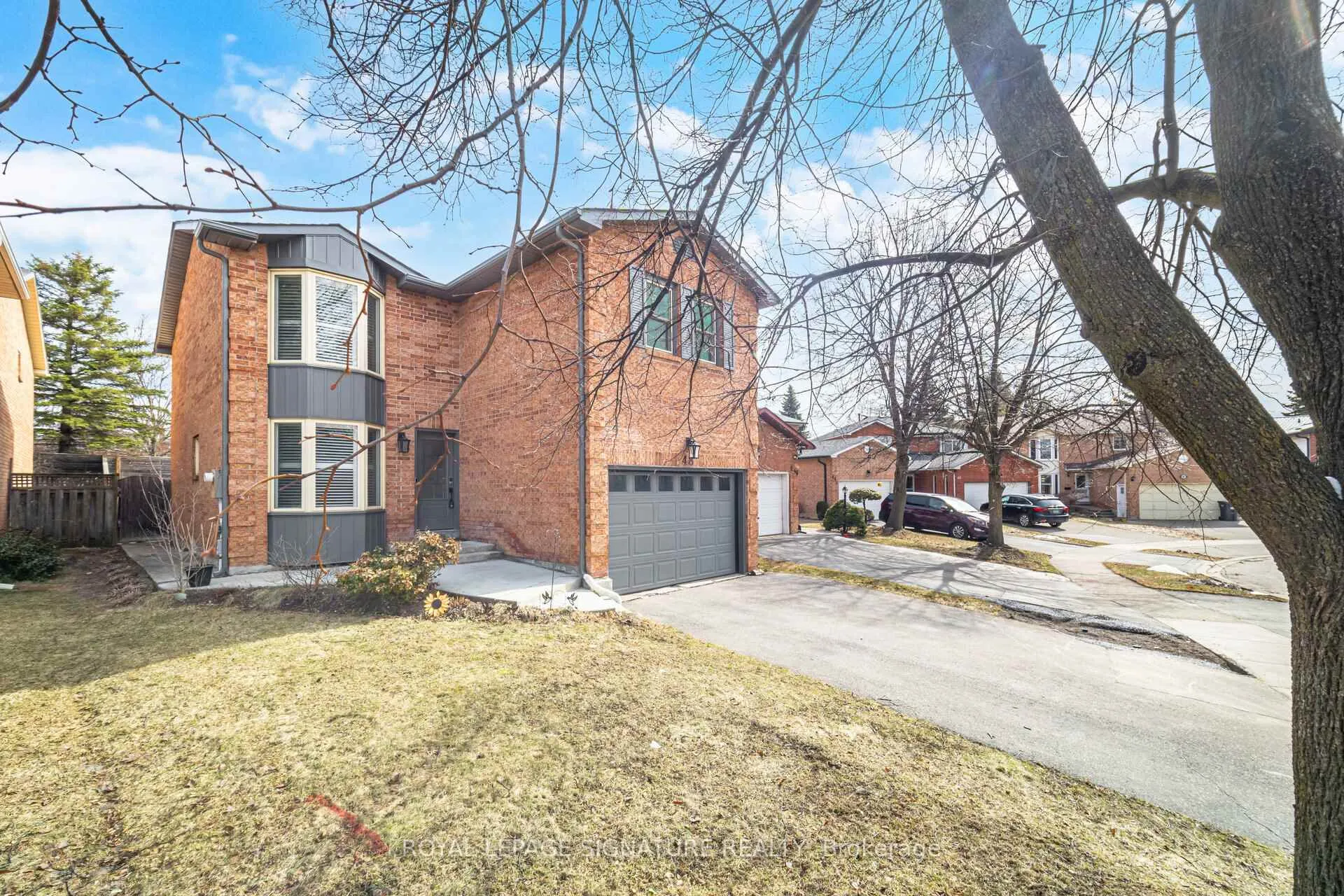 Photo 2 of 48 Evalene Court, Brampton, Heart Lake West — HOMEH