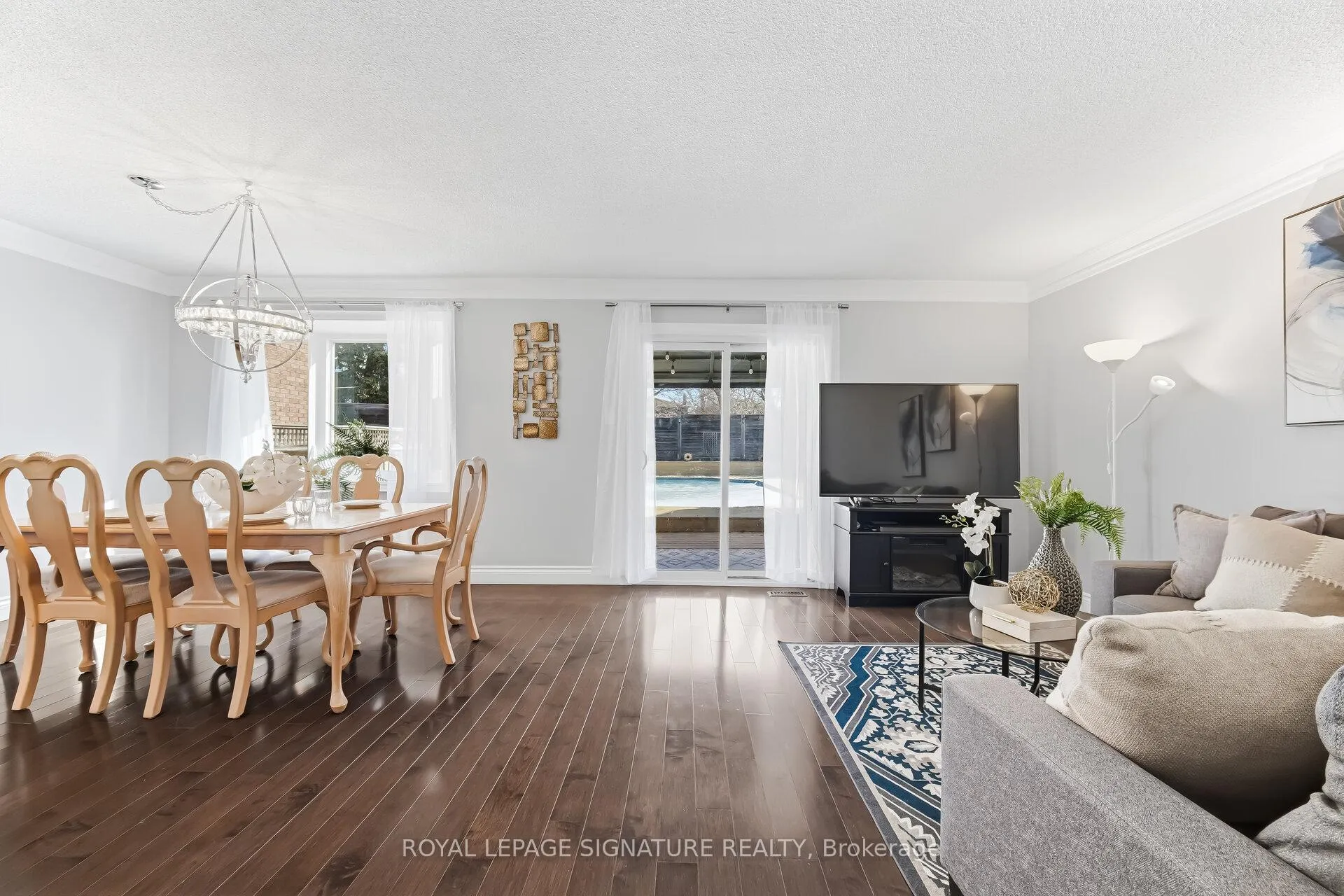 Photo 19 of 48 Evalene Court, Brampton, Heart Lake West — HOMEH