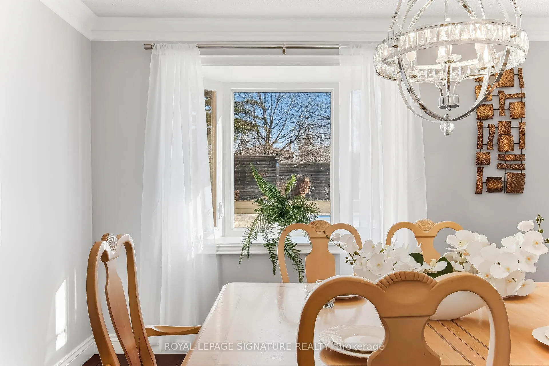 Photo 24 of 48 Evalene Court, Brampton, Heart Lake West — HOMEH