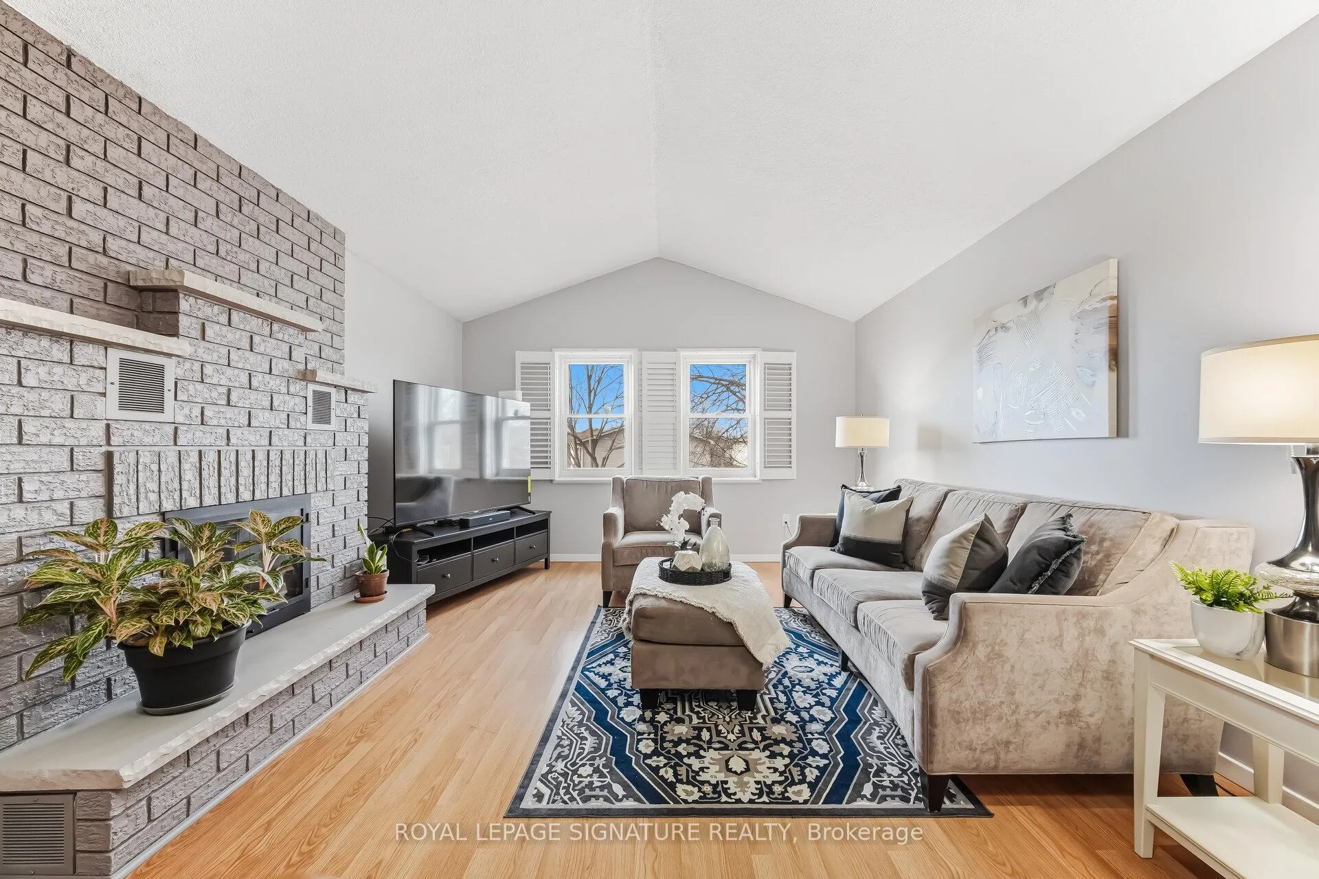 Photo 28 of 48 Evalene Court, Brampton, Heart Lake West — HOMEH