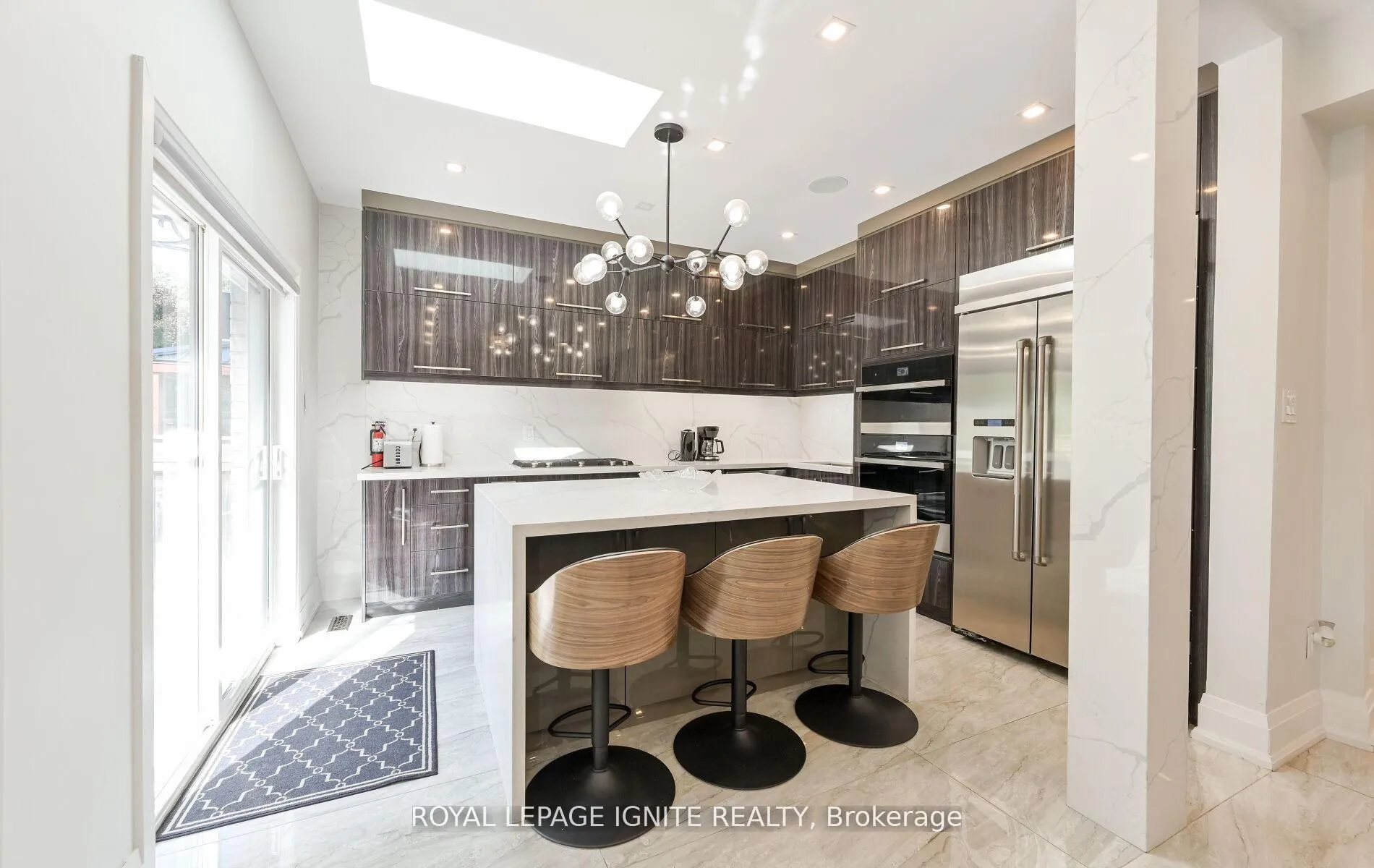 Photo 14 of 24 Christensen Avenue, Caledon, Bolton North — HOMEH