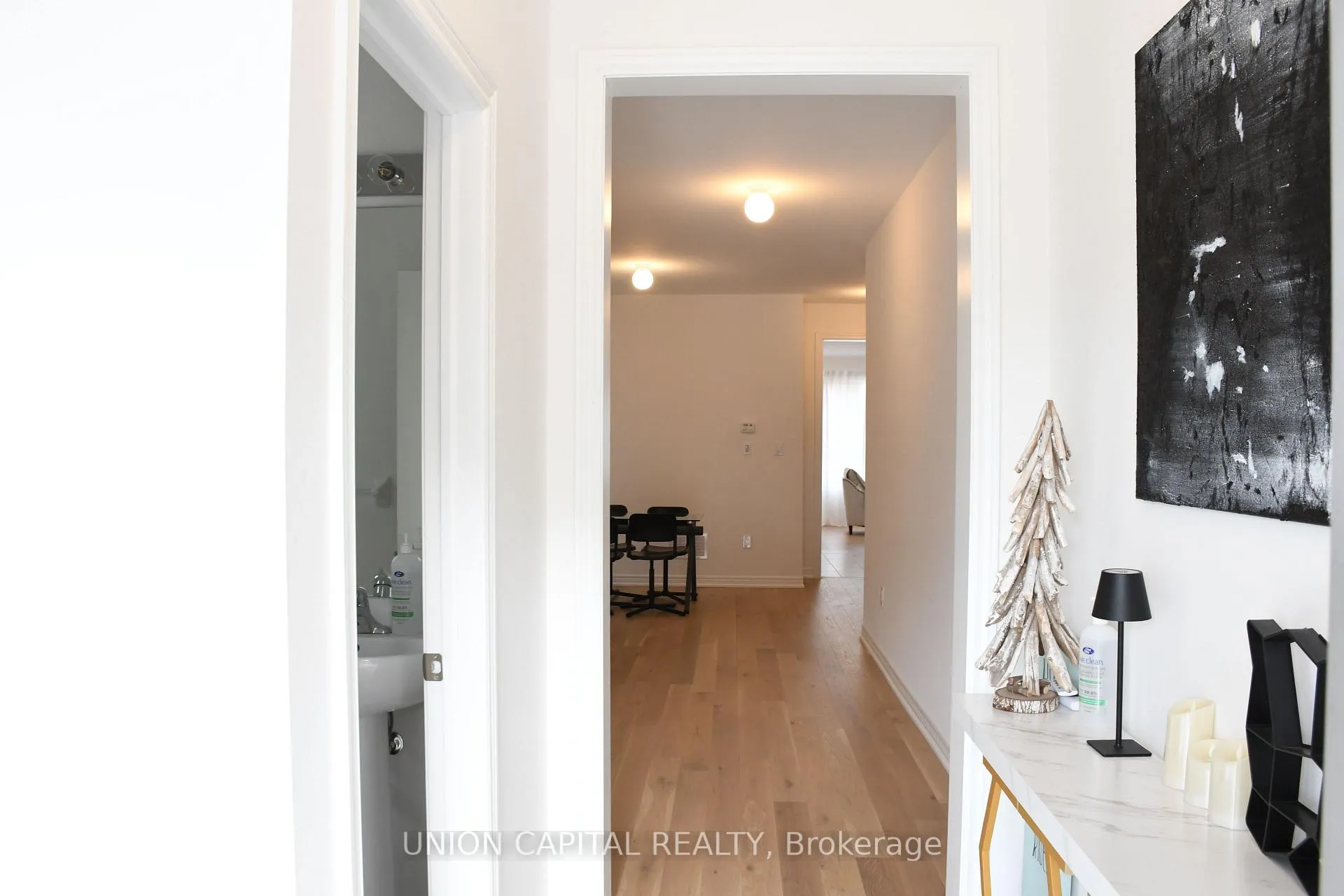 Photo 3 of 3141 Blazing Star Avenue, Pickering, Rural Pickering — HOMEH