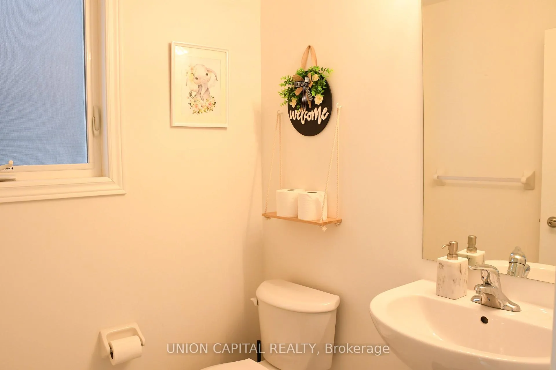 Photo 4 of 3141 Blazing Star Avenue, Pickering, Rural Pickering — HOMEH