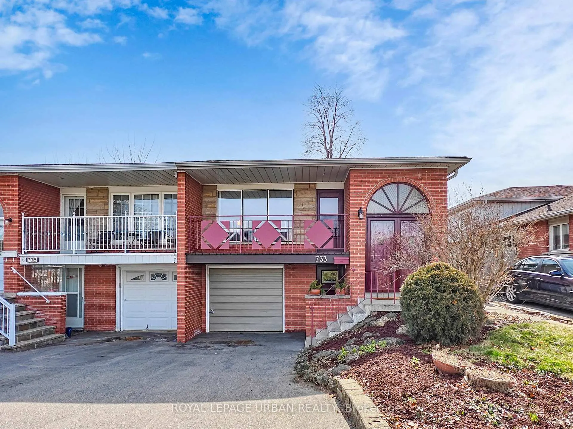 Photo 1 of 733 Consort Crescent, Mississauga, Erindale — HOMEH