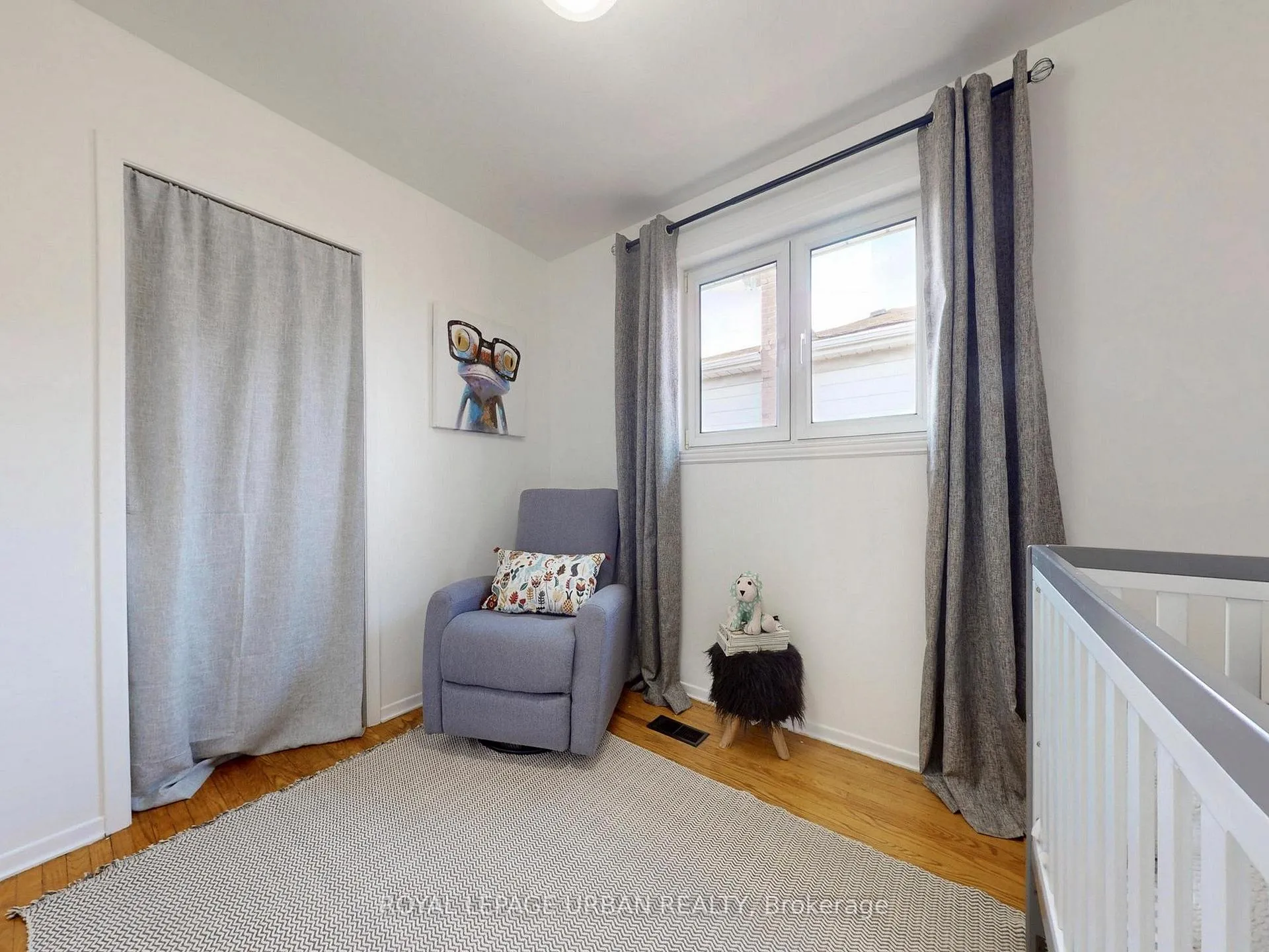 Photo 24 of 733 Consort Crescent, Mississauga, Erindale — HOMEH