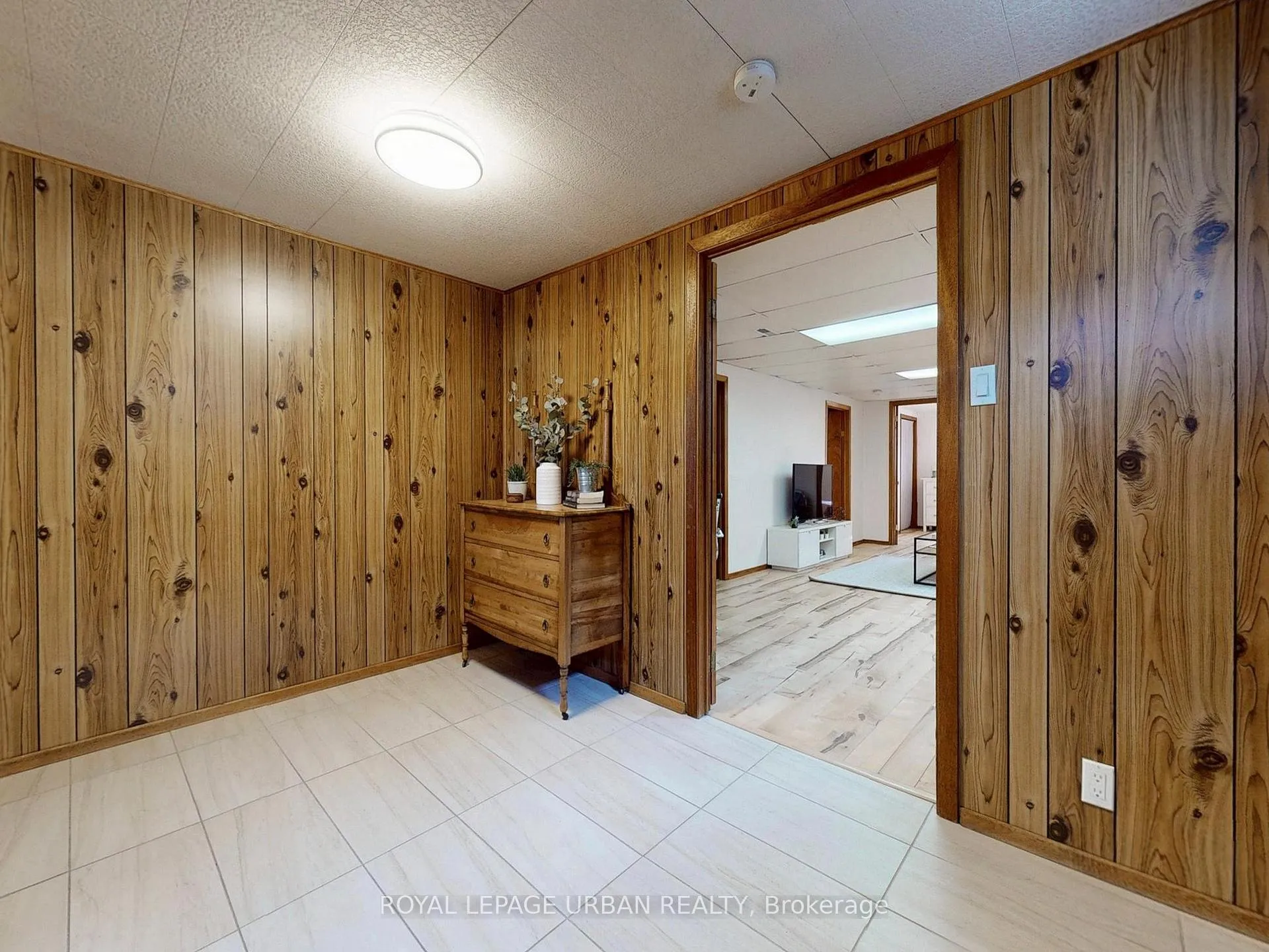Photo 29 of 733 Consort Crescent, Mississauga, Erindale — HOMEH