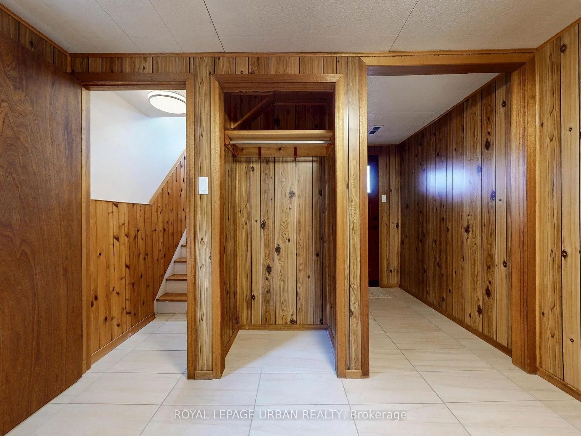 Photo 31 of 733 Consort Crescent, Mississauga, Erindale — HOMEH