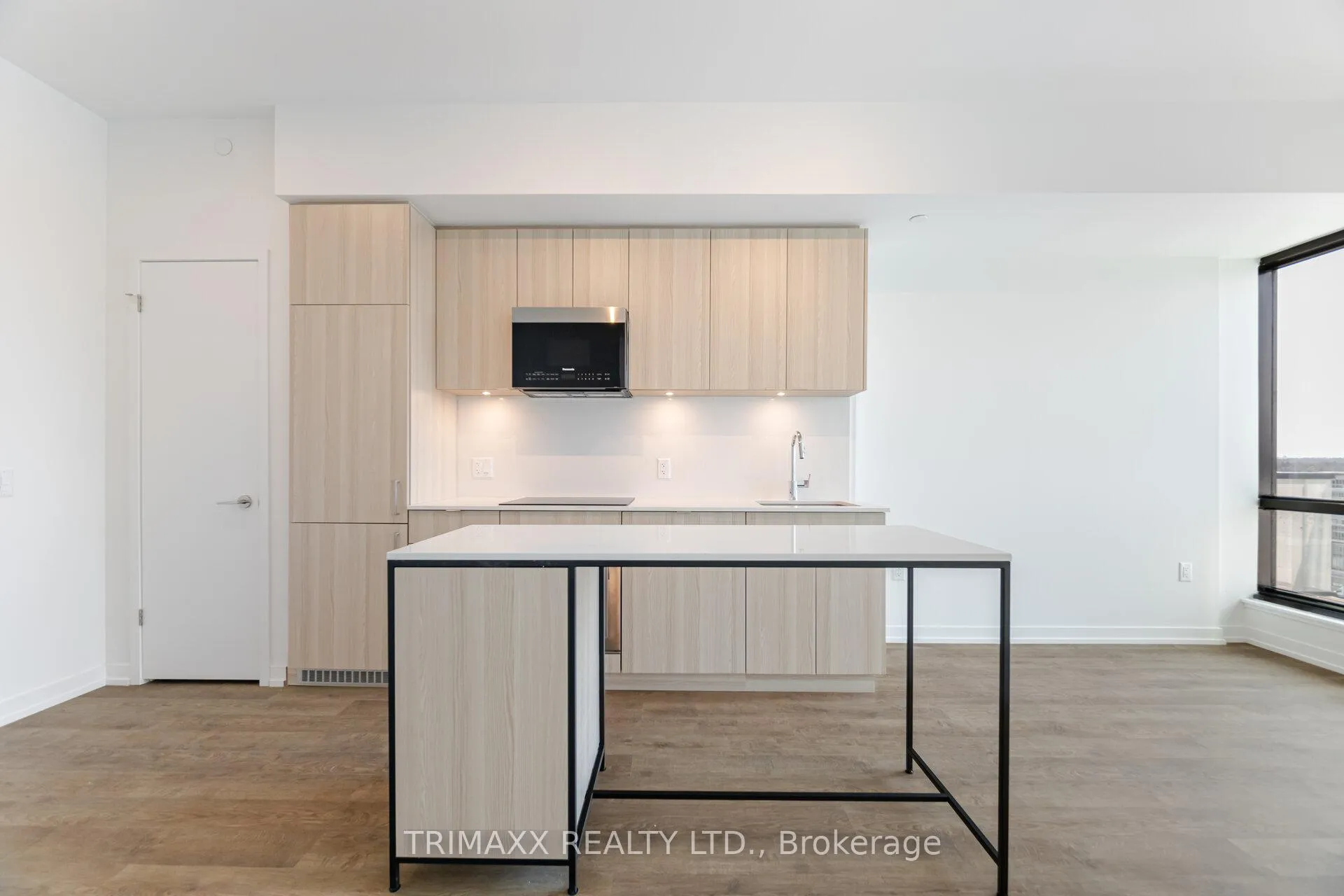 Photo 9 of Unit 906, 251 Masonry Way, Mississauga, Port Credit — HOMEH