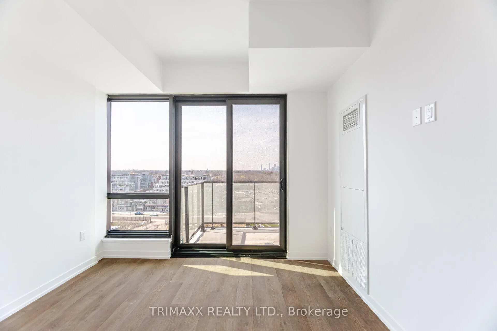 Photo 12 of Unit 906, 251 Masonry Way, Mississauga, Port Credit — HOMEH