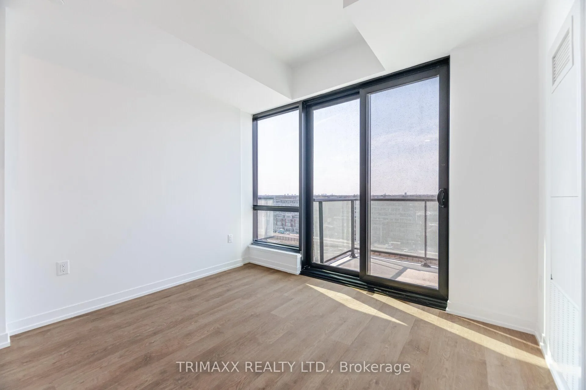 Photo 13 of Unit 906, 251 Masonry Way, Mississauga, Port Credit — HOMEH