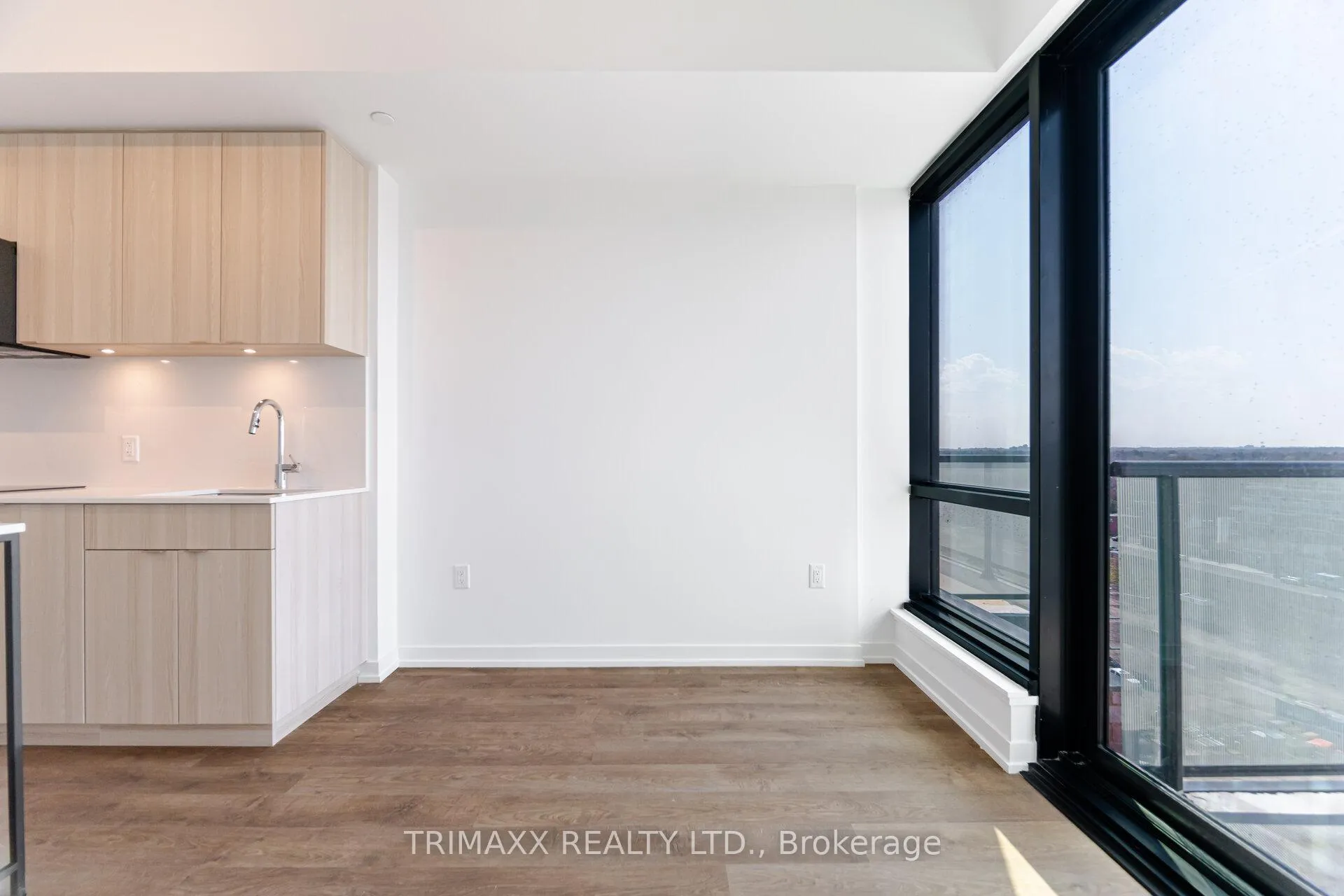 Photo 14 of Unit 906, 251 Masonry Way, Mississauga, Port Credit — HOMEH