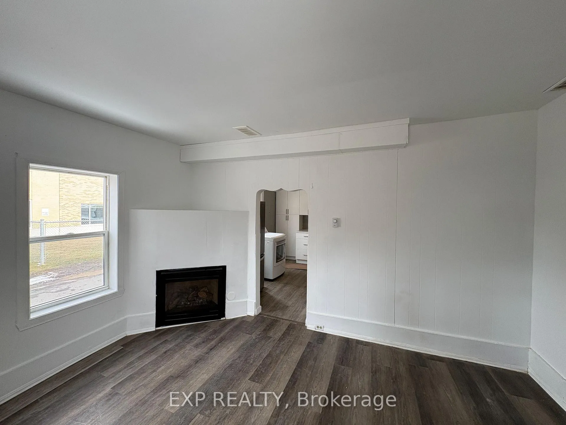 Photo 2 of 226 First Street W, Cornwall — HOMEH