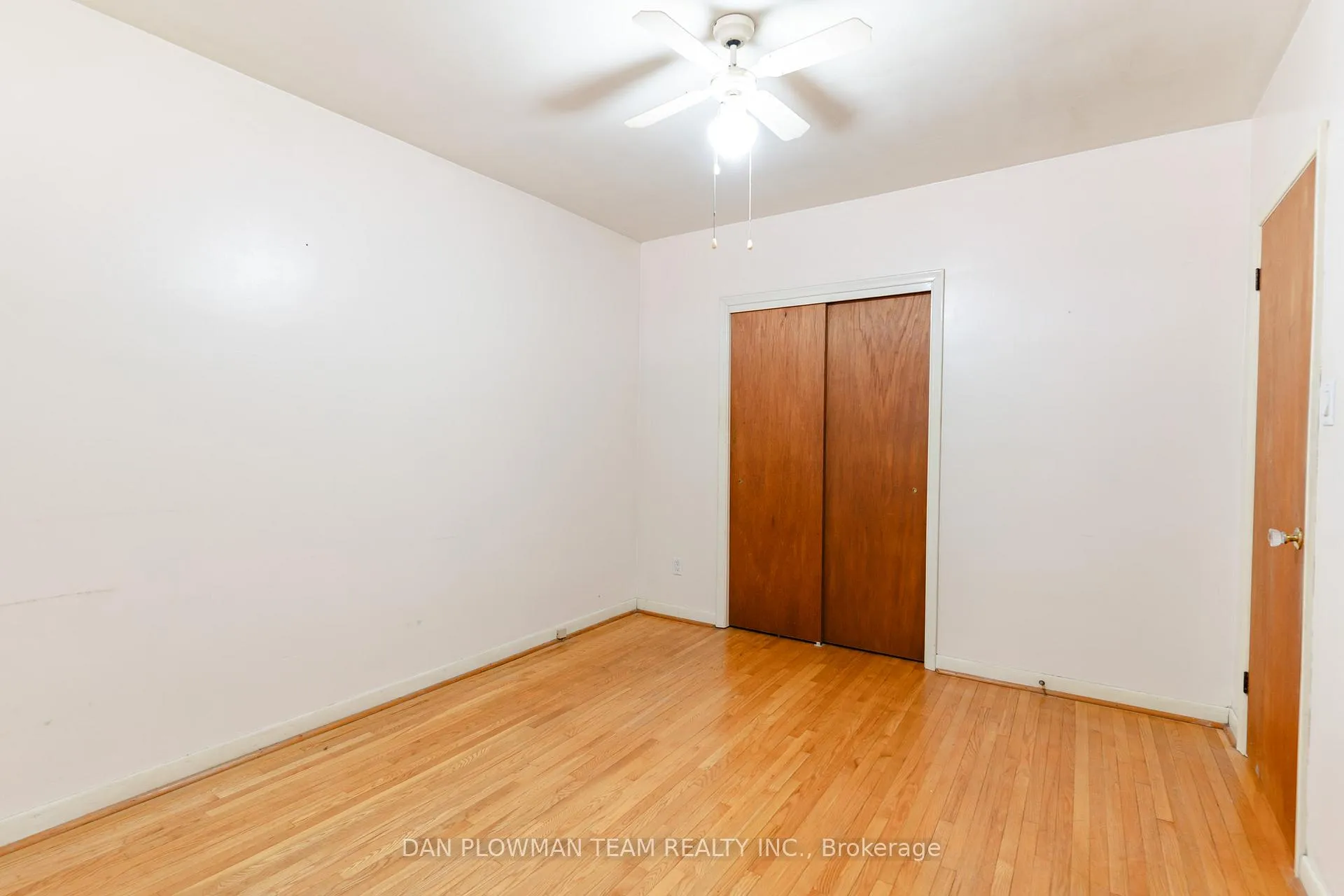 Photo 15 of 313 Dovedale Drive, Whitby, Downtown Whitby — HOMEH
