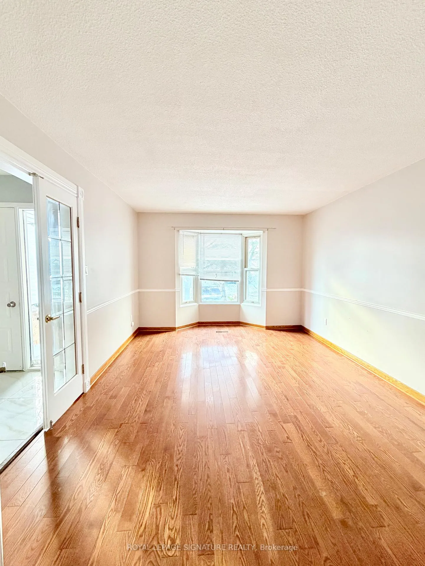 Photo 4 of Unit 01, 41 Broadbridge Drive, Scarborough, Rouge — HOMEH
