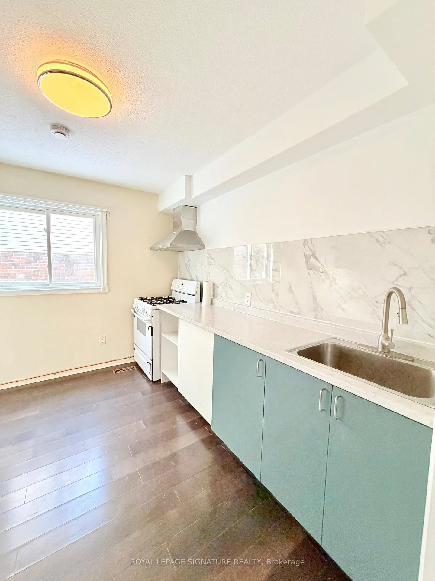 Photo 8 of Unit 01, 41 Broadbridge Drive, Scarborough, Rouge — HOMEH