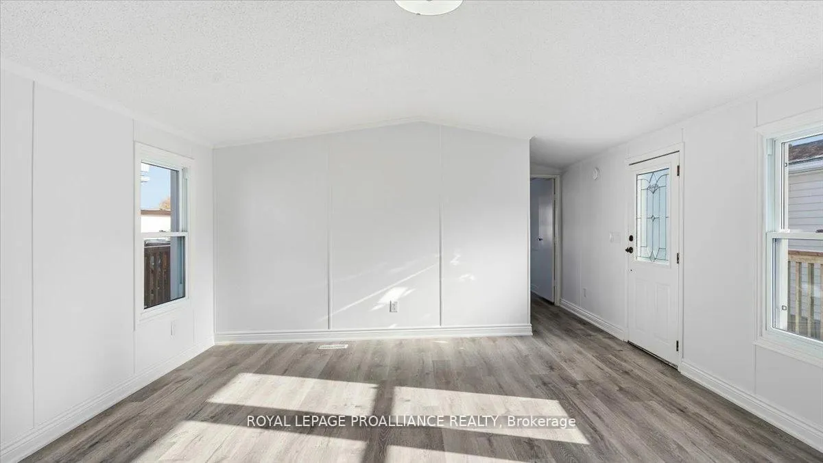 Photo 4 of Unit 21, 311 Dundas Street E, Quinte West, Trenton Ward — HOMEH
