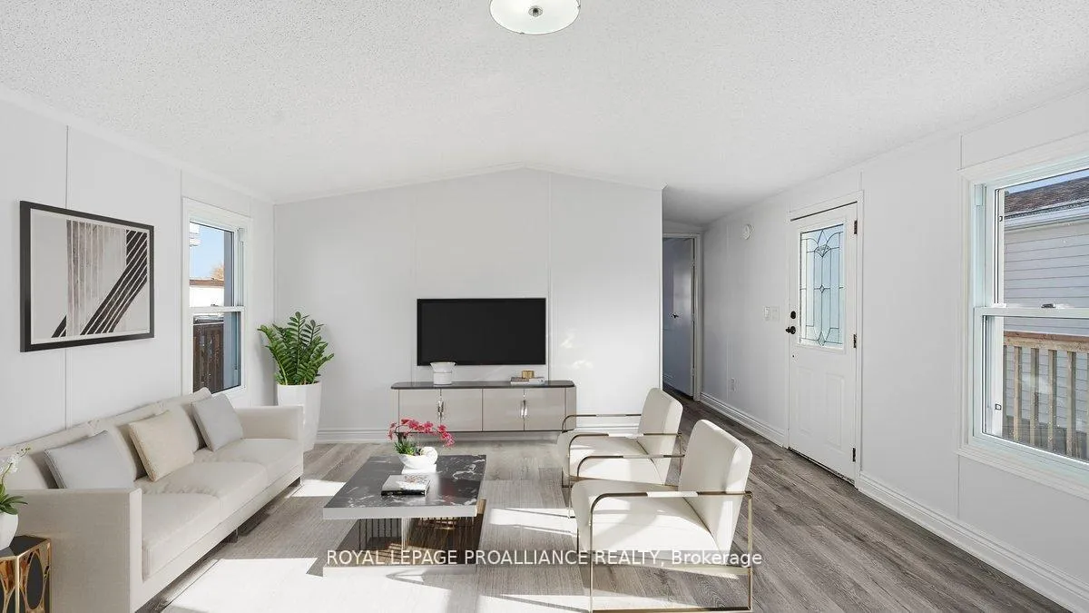 Photo 5 of Unit 21, 311 Dundas Street E, Quinte West, Trenton Ward — HOMEH