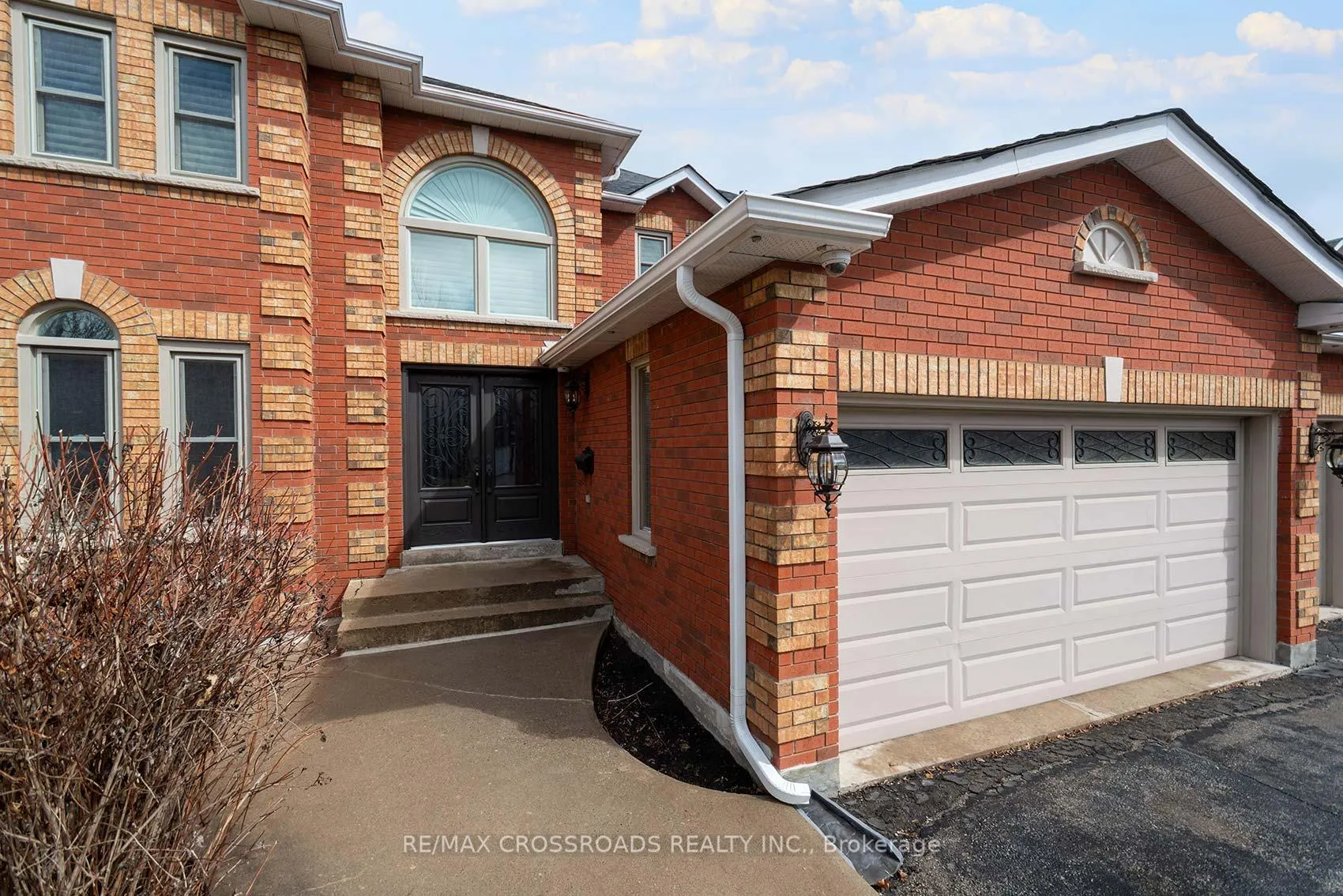Photo 2 of 1703 Rockwood Drive, Pickering, Highbush — HOMEH