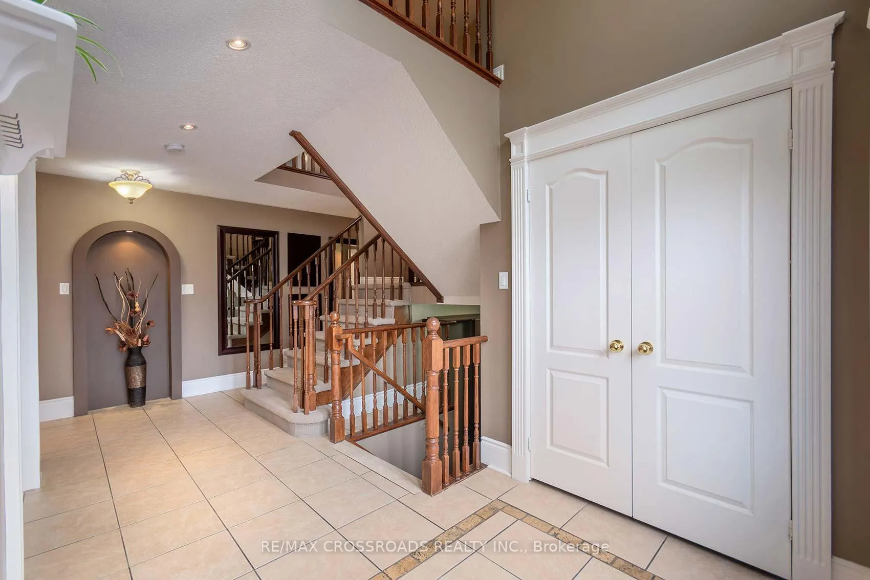 Photo 3 of 1703 Rockwood Drive, Pickering, Highbush — HOMEH