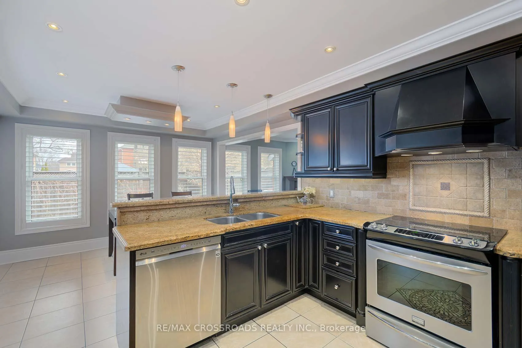 Photo 8 of 1703 Rockwood Drive, Pickering, Highbush — HOMEH