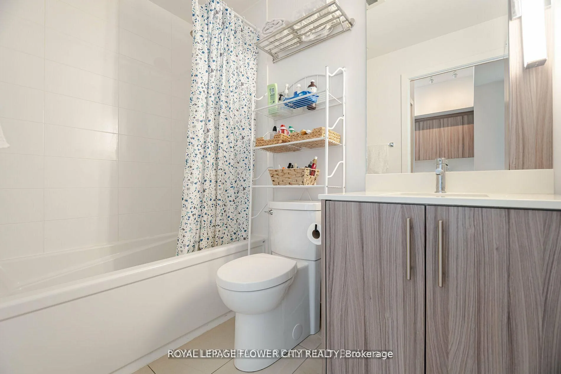 Photo 7 of Unit 811, 215 Veterans Drive, Brampton, Northwest Brampton — HOMEH