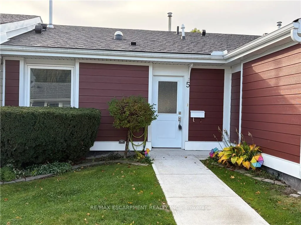 Photo 1 of 5 Jaczenko Terrace, Hamilton, Kennedy — HOMEH