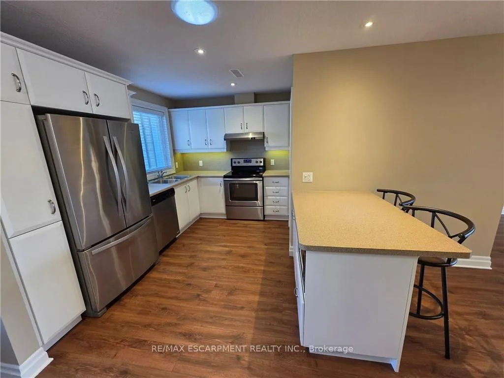 Photo 3 of 5 Jaczenko Terrace, Hamilton, Kennedy — HOMEH