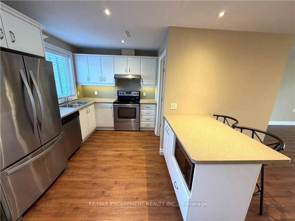 Photo 4 of 5 Jaczenko Terrace, Hamilton, Kennedy — HOMEH
