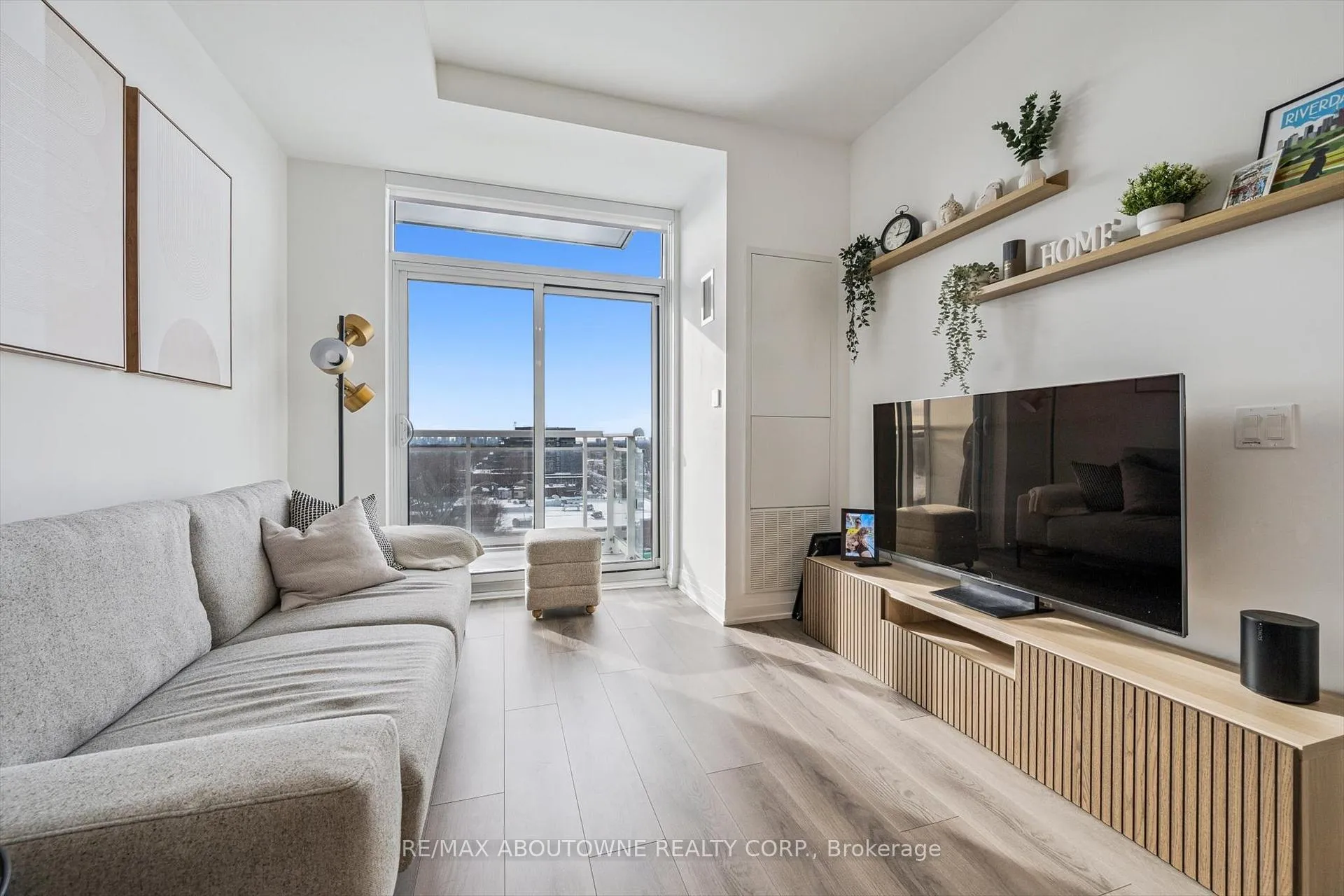 Photo 10 of Unit 802, 286 Main Street, Toronto, East End-Danforth — HOMEH