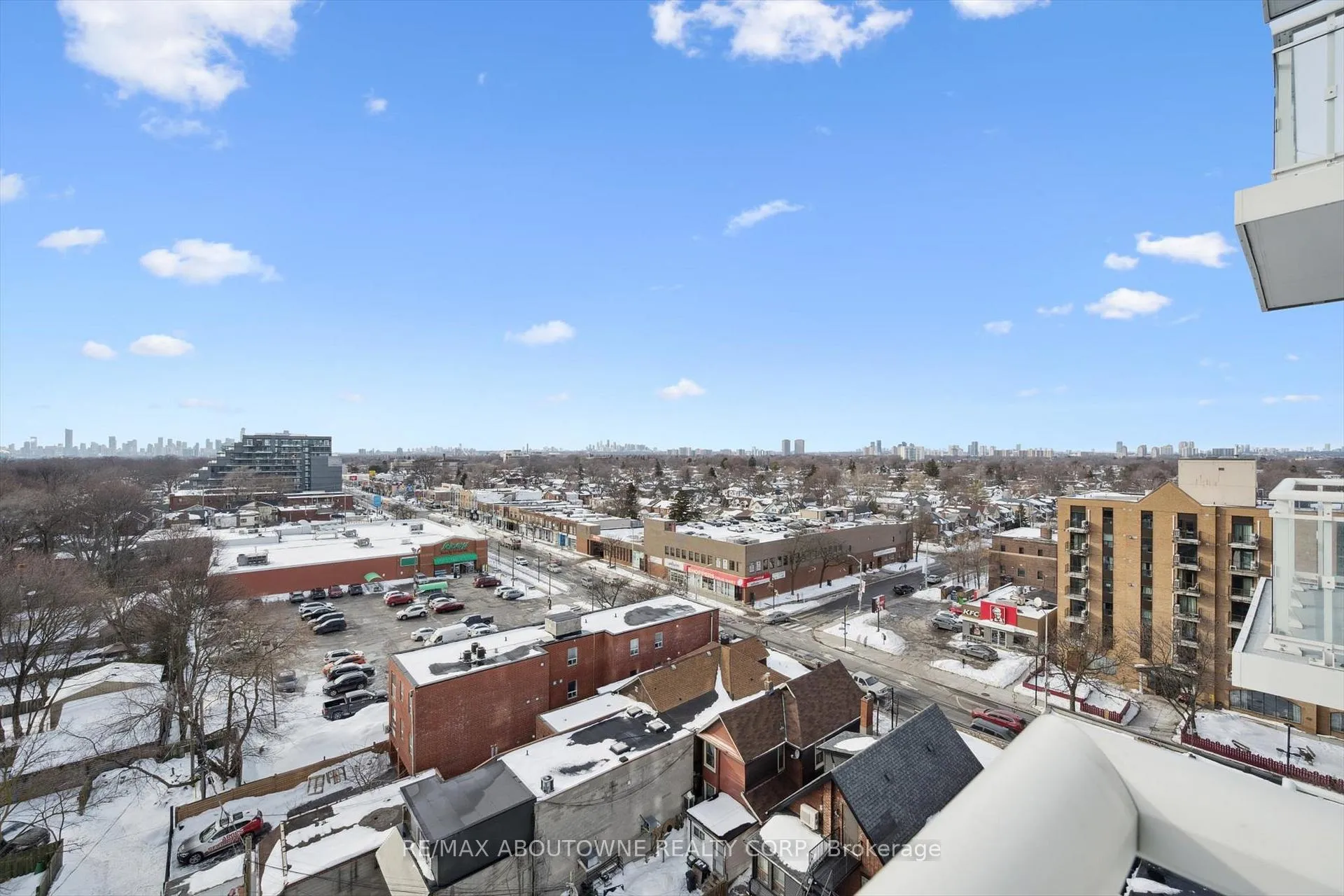 Photo 19 of Unit 802, 286 Main Street, Toronto, East End-Danforth — HOMEH