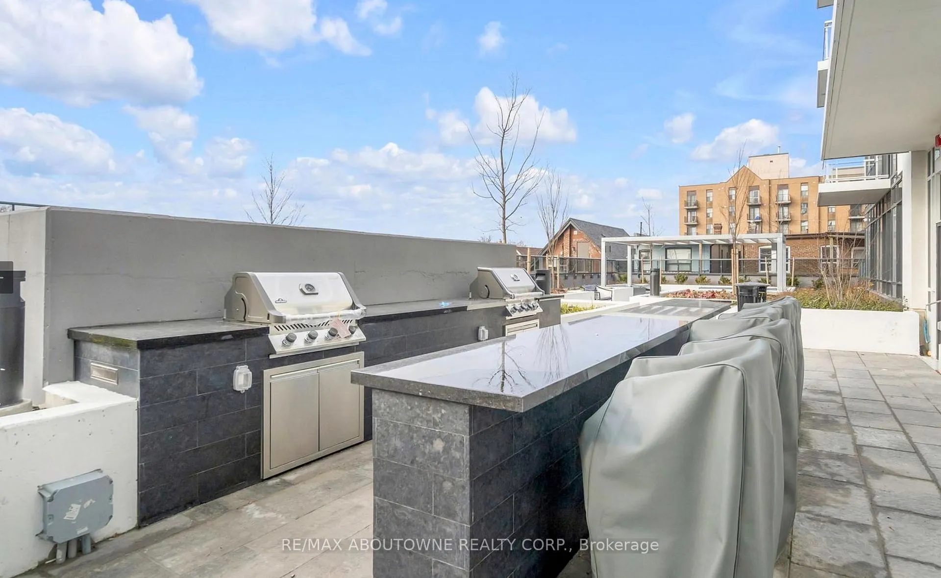 Photo 23 of Unit 802, 286 Main Street, Toronto, East End-Danforth — HOMEH