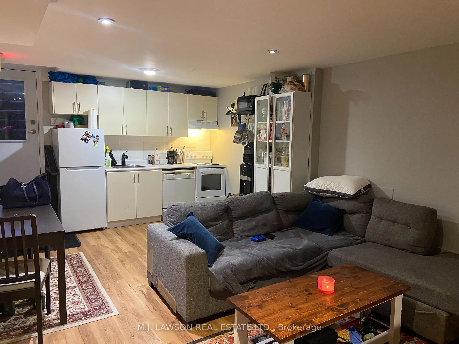 Photo 2 of 2231 Danforth Avenue, Toronto, East End-Danforth — HOMEH