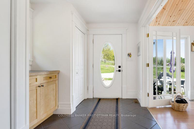 Photo 6 of 376 North Shore Road, Lanark Highlands, Lanark Highlands (Dalhousie) Twp — HOMEH