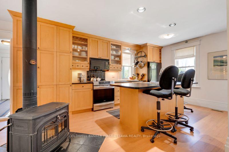 Photo 10 of 376 North Shore Road, Lanark Highlands, Lanark Highlands (Dalhousie) Twp — HOMEH