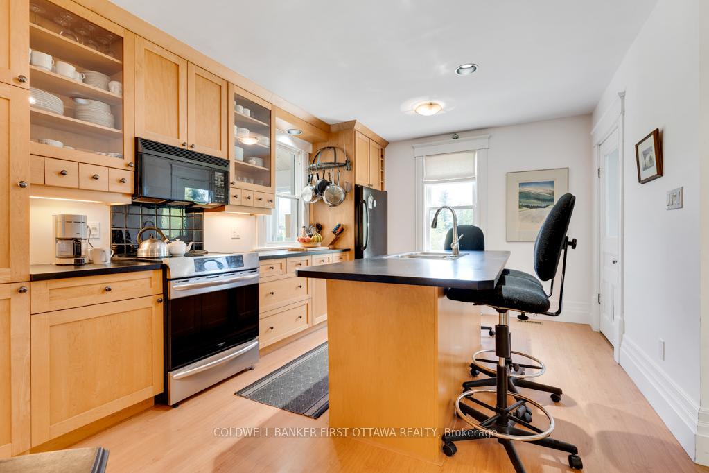Photo 11 of 376 North Shore Road, Lanark Highlands, Lanark Highlands (Dalhousie) Twp — HOMEH