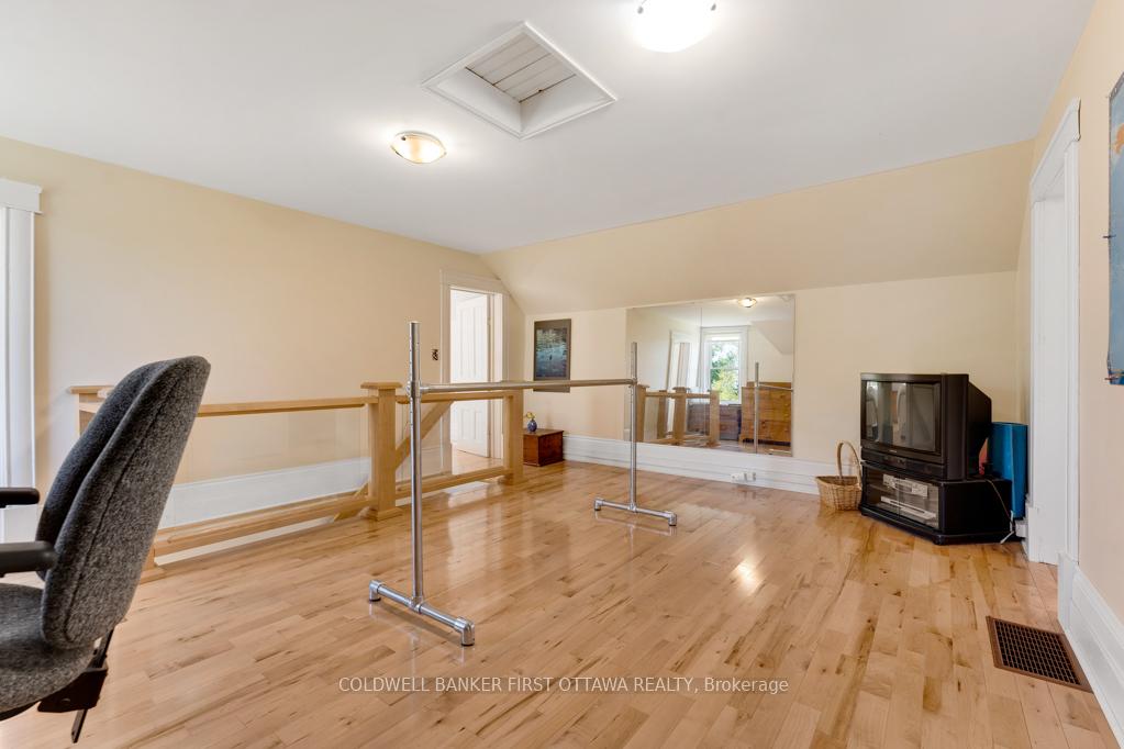 Photo 15 of 376 North Shore Road, Lanark Highlands, Lanark Highlands (Dalhousie) Twp — HOMEH