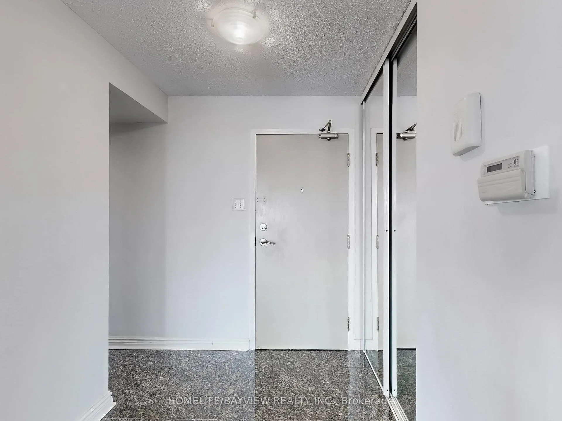 Photo 11 of Unit 1004, 1 Clark Avenue W, Vaughan, Crestwood-Springfarm-Yorkhill — HOMEH