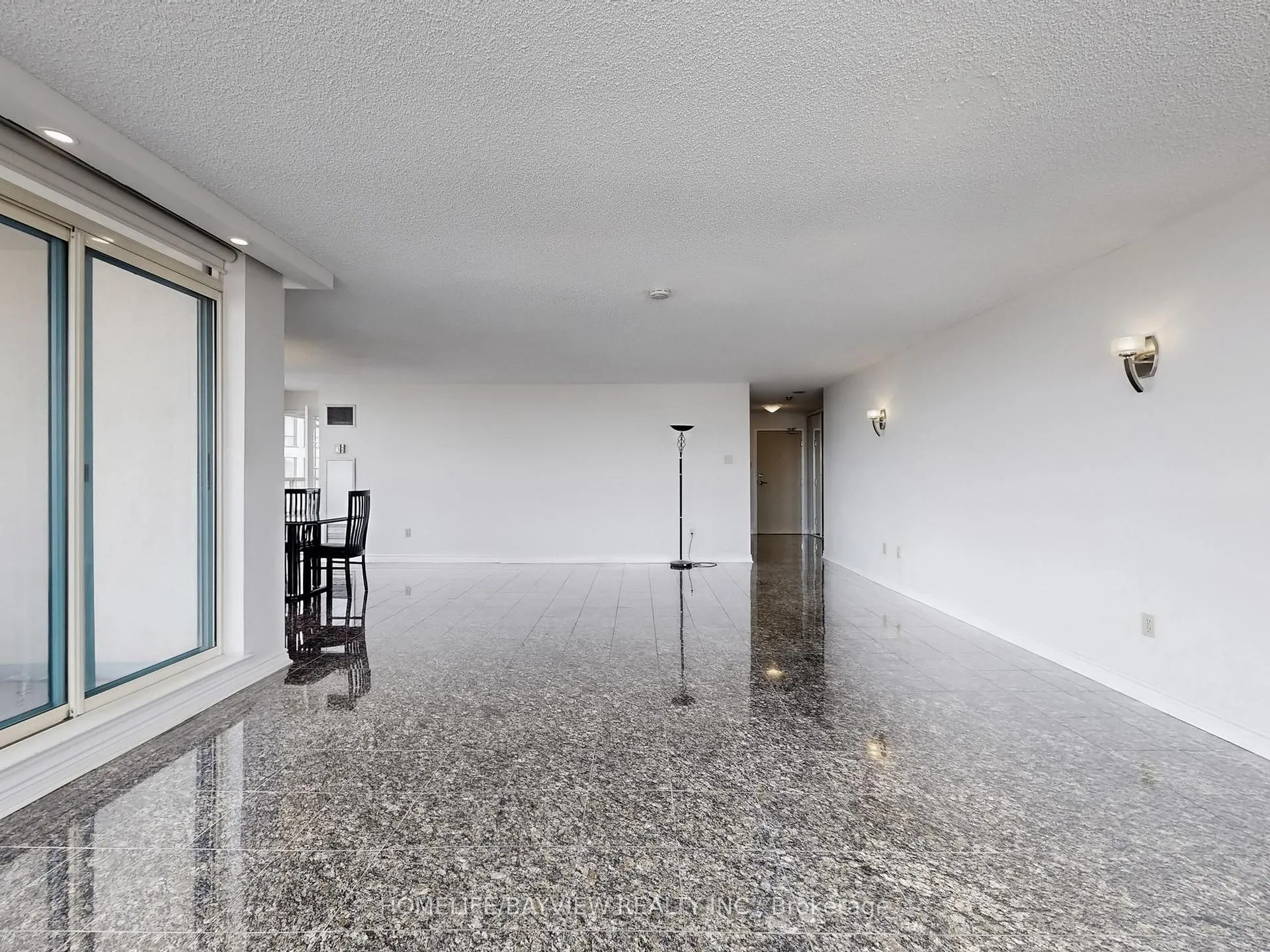Photo 12 of Unit 1004, 1 Clark Avenue W, Vaughan, Crestwood-Springfarm-Yorkhill — HOMEH