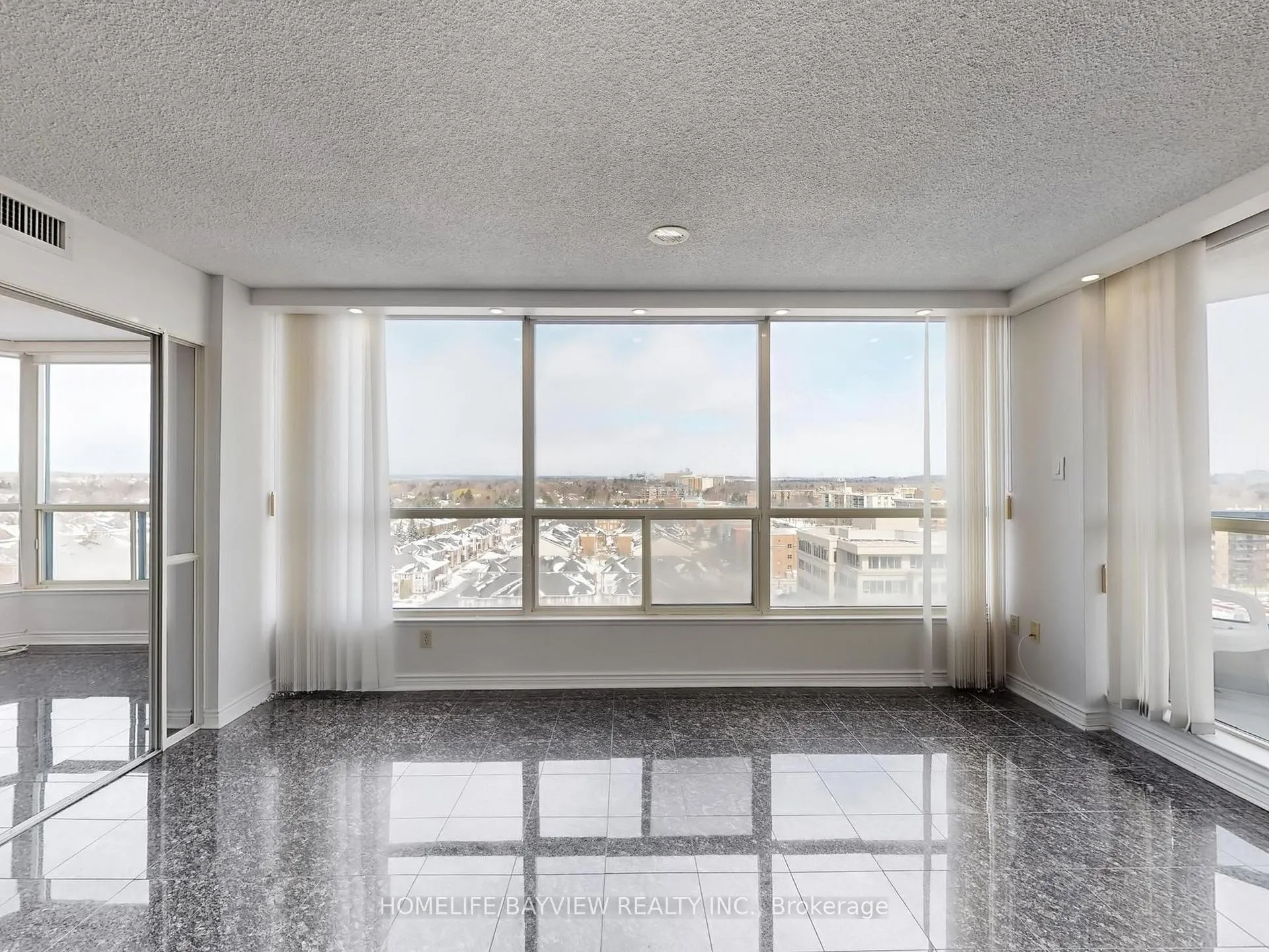 Photo 16 of Unit 1004, 1 Clark Avenue W, Vaughan, Crestwood-Springfarm-Yorkhill — HOMEH