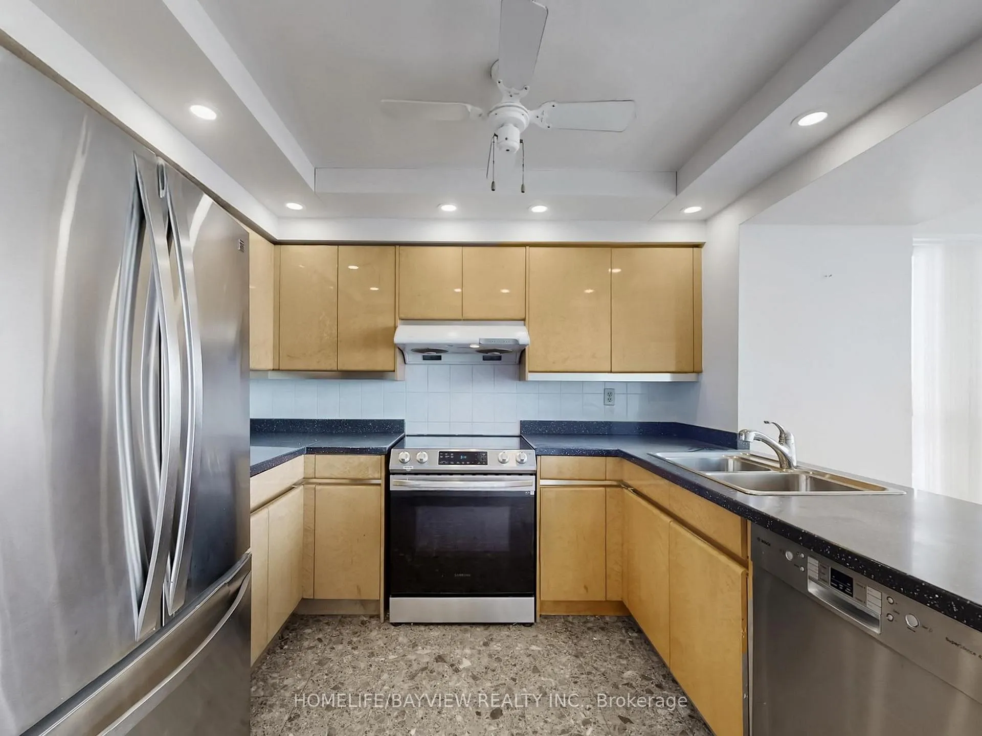 Photo 21 of Unit 1004, 1 Clark Avenue W, Vaughan, Crestwood-Springfarm-Yorkhill — HOMEH