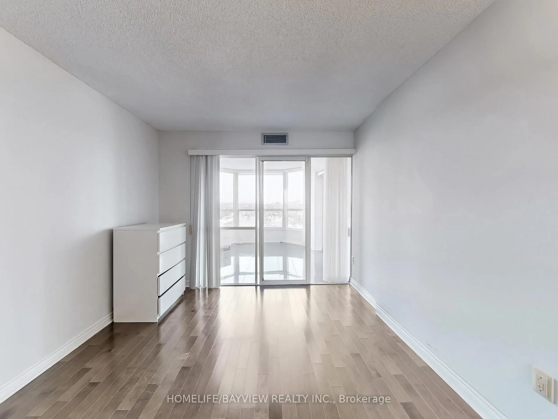 Photo 33 of Unit 1004, 1 Clark Avenue W, Vaughan, Crestwood-Springfarm-Yorkhill — HOMEH