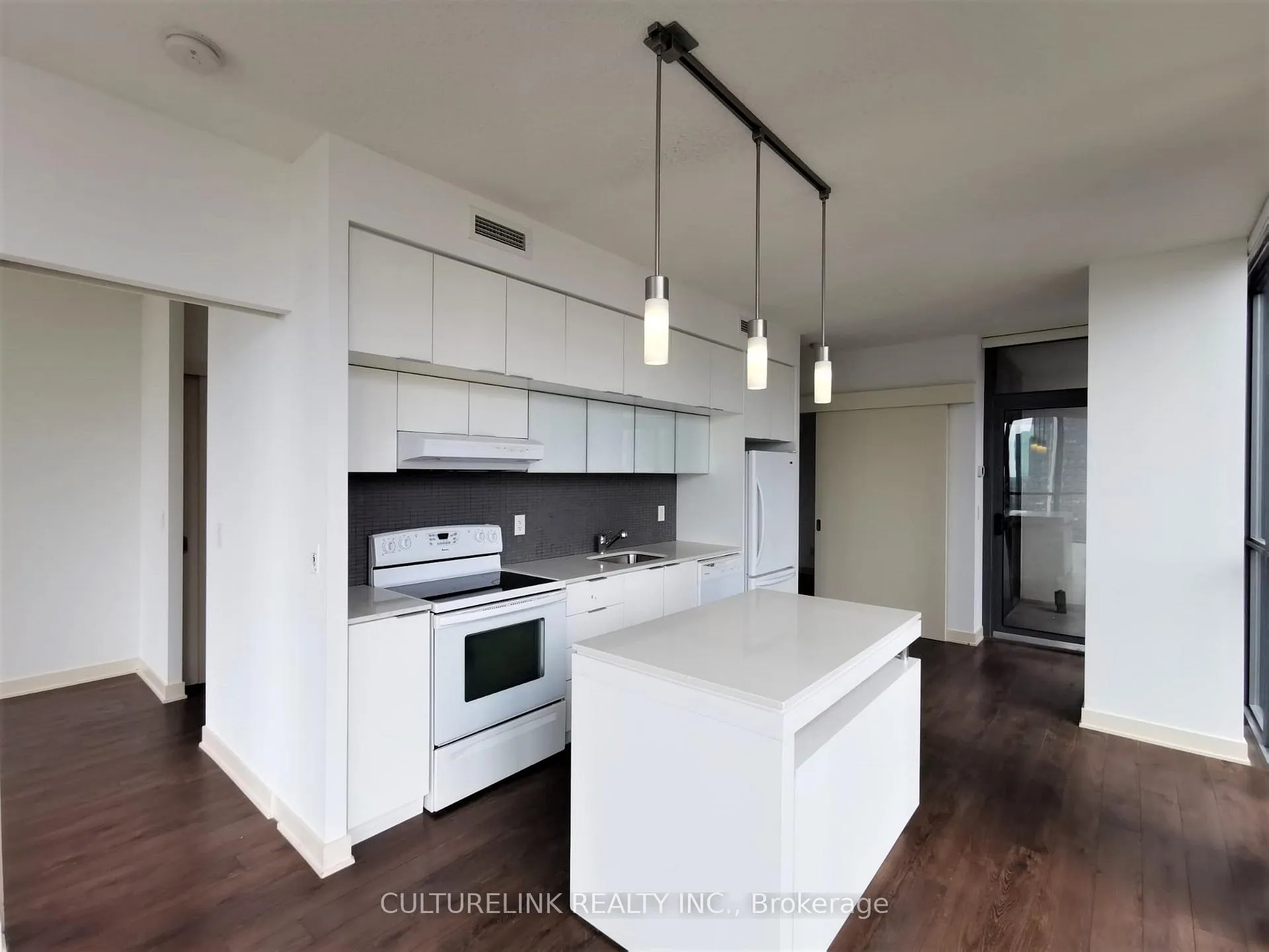 Photo 6 of Unit 2608, 110 Charles Street E, Toronto, Church-Yonge Corridor — HOMEH