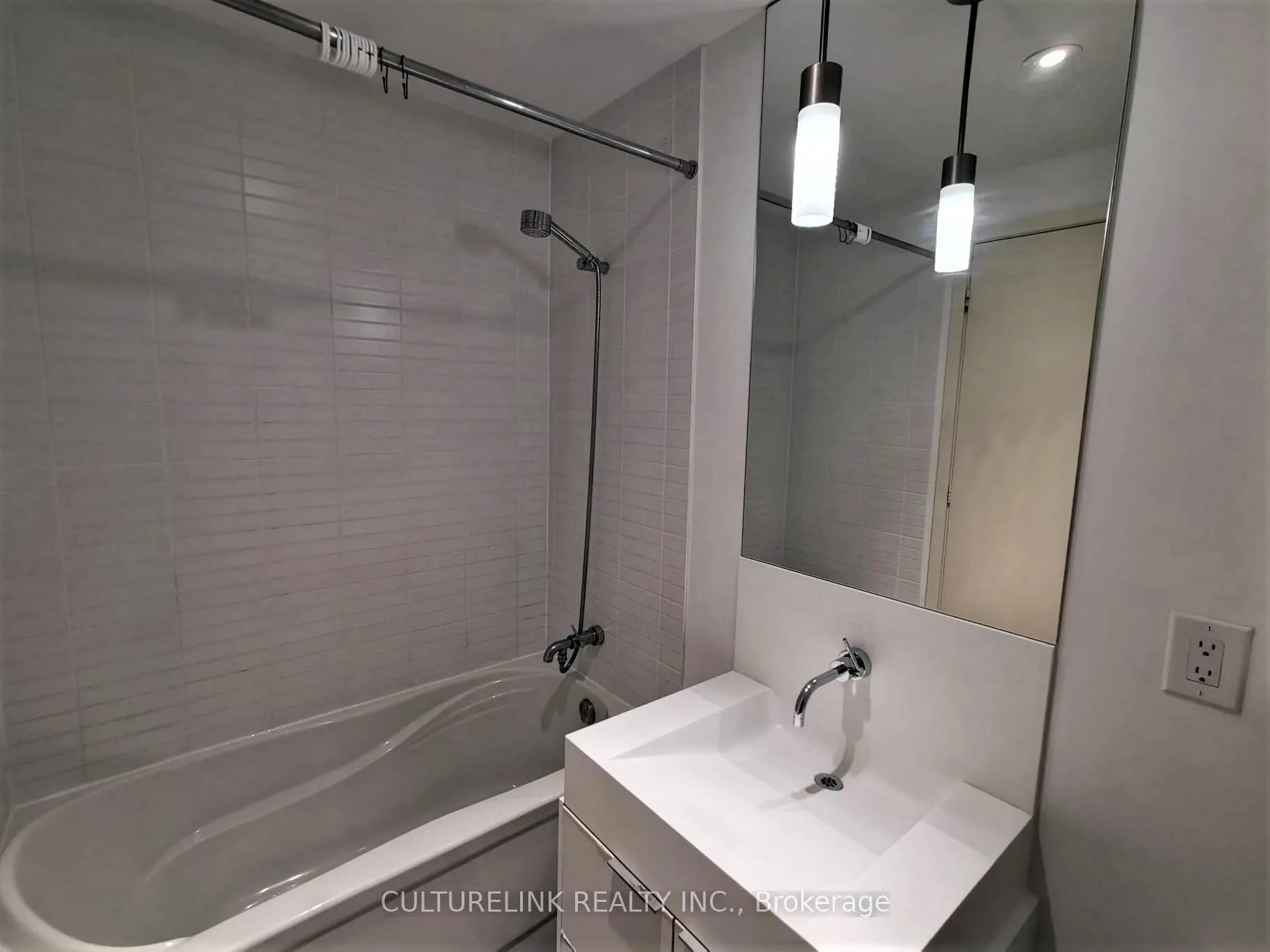 Photo 11 of Unit 2608, 110 Charles Street E, Toronto, Church-Yonge Corridor — HOMEH